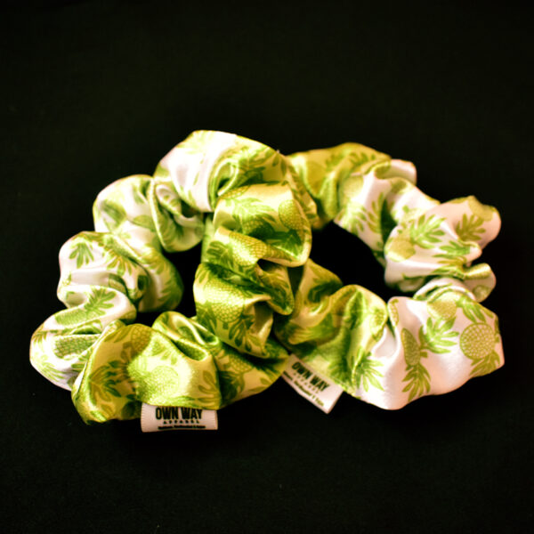 breadfruit3 print barbados scrunchie